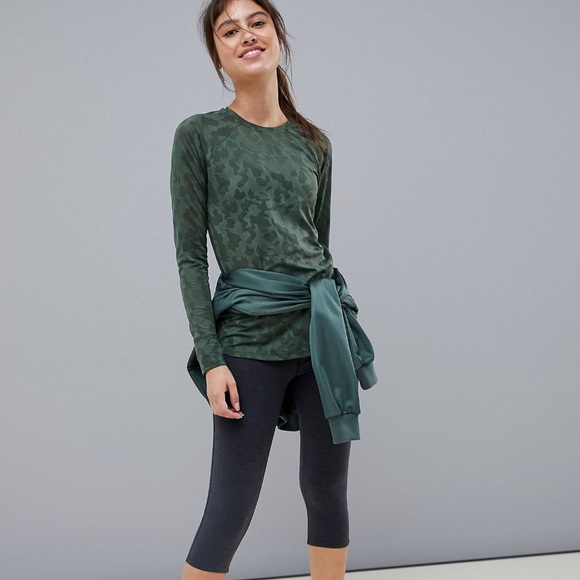 ASOS 4504 long sleeve top in sheer camo | size M - Picture 1 of 4